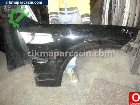 BMW X1 Sağ Ön Çamurluk çıkma parça