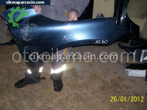 Volvo XC60 Sağ Ön Çamurluk çıkma parça