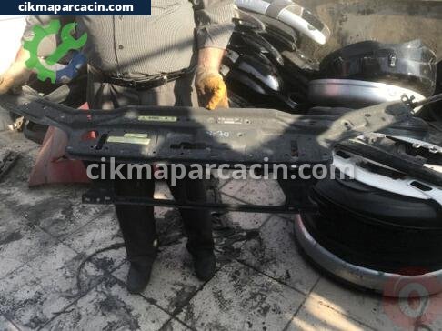 Volvo XC70 Ön Panel çıkma parça