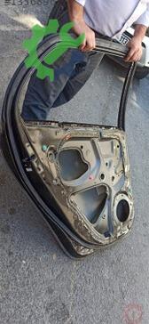 Toyota Yaris Sol Arka Kapı çıkma parça
