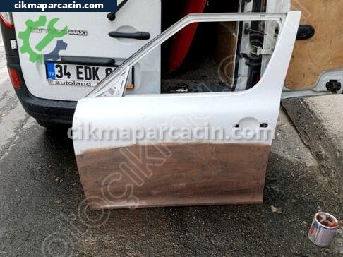 Skoda Yeti Sol Ön Kapı çıkma parça